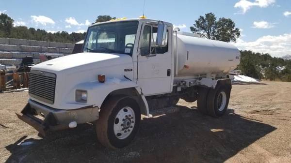 2000 Freightliner 2000 Freightliner FL70 S/A Water Truck - cars & for sale in Denver , CO – photo 4