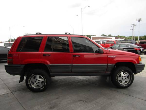 1993 *Jeep* *Grand Cherokee* *4dr Laredo 4WD* Red for sale in Omaha, NE – photo 7