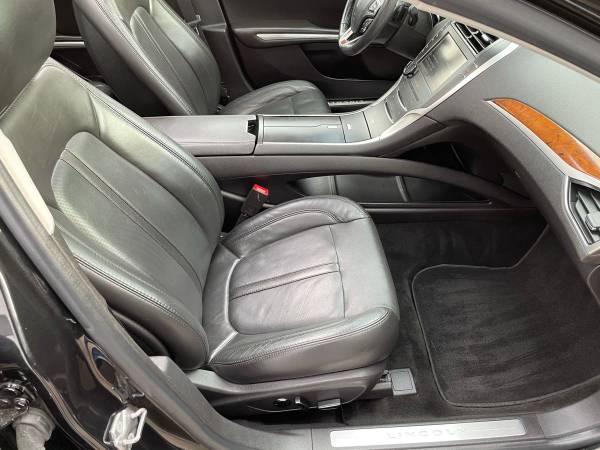 2013 Lincoln MKZ AWD - Full Panoramic Roof - Leather - Navigation for sale in binghamton, NY – photo 13