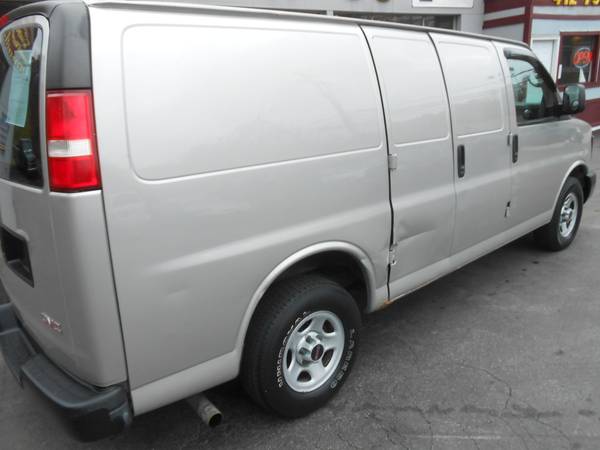 2006 GMC SAVANA 1500 - cars & trucks - by dealer - vehicle... for sale in Pittsburgh, PA – photo 4