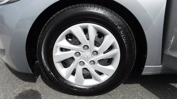 2017 Hyundai Elantra SE Sedan Loaded Low Mileage Clean 1-Owner!!! for sale in LEWISTON, ID – photo 22