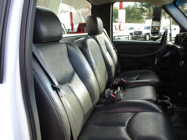 2007 Chevrolet Silverado 3500 Classic REG. CAB 4X4 GAS, CAB CHASSIS... for sale in south amboy, AL – photo 10