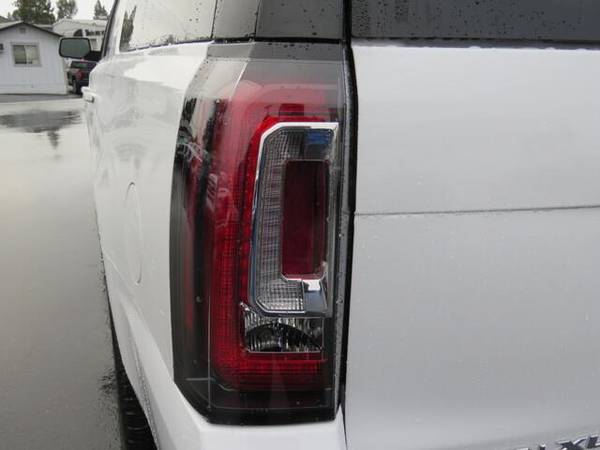 2020 GMC Yukon XL Denali - SUV - cars & trucks - by dealer - vehicle... for sale in Healdsburg, CA – photo 9