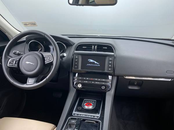 2018 Jag Jaguar FPACE 25t Premium Sport Utility 4D suv White -... for sale in Atlanta, CA – photo 21
