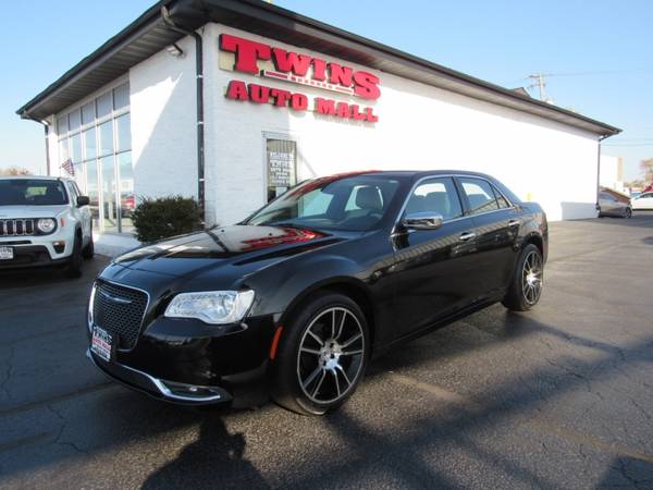2018 CHRYSLER 300 LIMITED - cars & trucks - by dealer - vehicle... for sale in Rockford, WI – photo 3