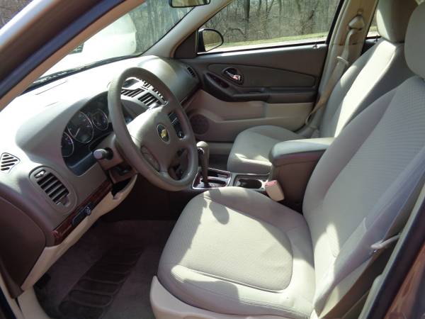 2008 CHEVROLET MALIBU - LS - VERY NICE! - - by dealer for sale in Imperial, MO – photo 9