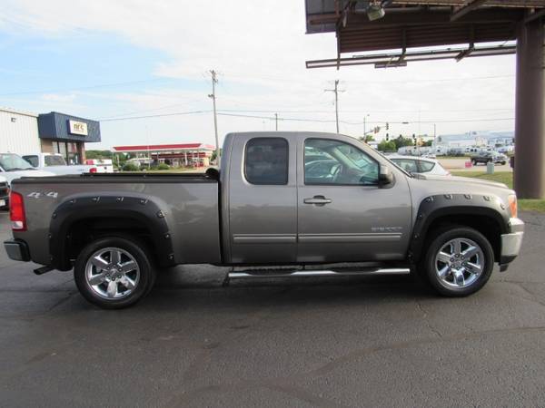 2013 GMC Sierra 1500 4WD Ext Cab SLT - cars & trucks - by dealer -... for sale in Rockford, IL – photo 10