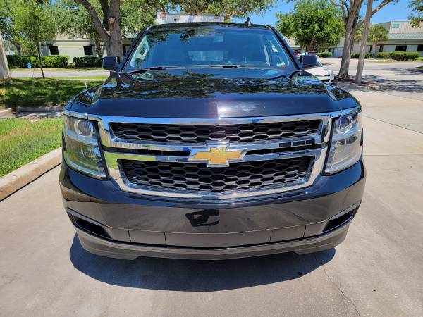 2017 Chevrolet Tahoe LT V8 leather navi 3rd seat clean title - cars for sale in Orlando, FL – photo 2
