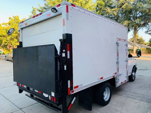 2008 CHEVROLET EXPRESS G3500 CUTAWAY 12FT.BOX TRUCK WITH LIFT**SALE** for sale in Portland, WA – photo 6