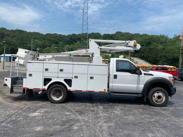 Bucket Utility Trucks - 2012 Ford F-550 - LOW MILES for sale in Kimmswick, MN – photo 2
