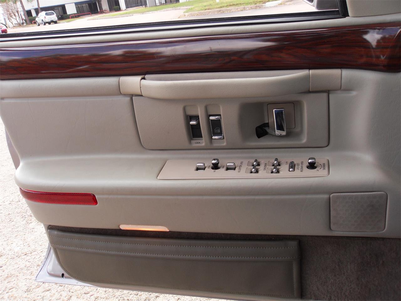 1995 Cadillac Sedan DeVille for sale in Houston, TX – photo 20