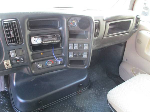 2008 Chevrolet CC4500 CREW CAB 4500 HAULER TRUCK 67K MILES - cars & for sale in south amboy, NJ – photo 17