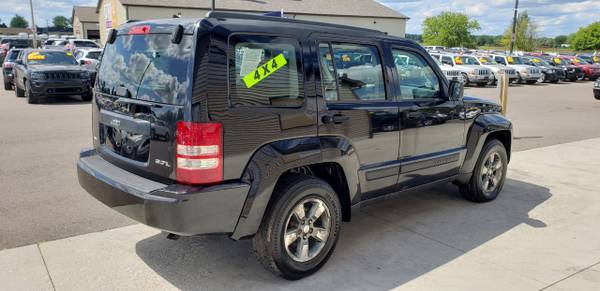 SHARP!! 2008 Jeep Liberty 4WD 4dr Sport for sale in Chesaning, MI – photo 4