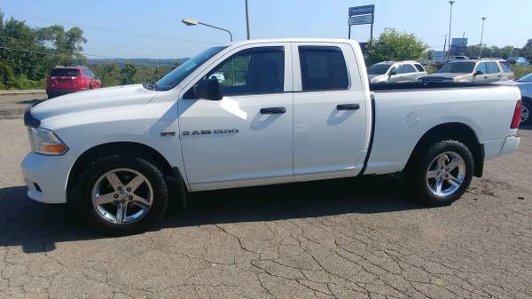 2012 RAM 1500 QUAD CAB 4X4 - cars & trucks - by dealer - vehicle... for sale in ST CLAIRSVILLE, WV – photo 3