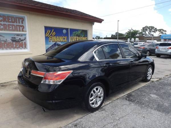 2011 Honda Accord Sdn 4dr I4 Auto LX-P with Side door pockets for sale in Fort Myers, FL – photo 9