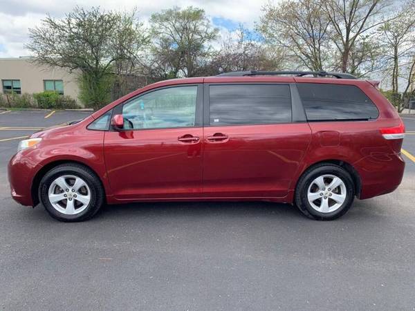 2011 TOYOTA SIENNA LE 8-PASSENGER 3ROW GOOD TIRES 030576 - cars & for sale in Skokie, IL – photo 11