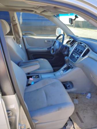 2005 Toyota highlander - cars & trucks - by owner - vehicle... for sale in Summerville , SC – photo 6