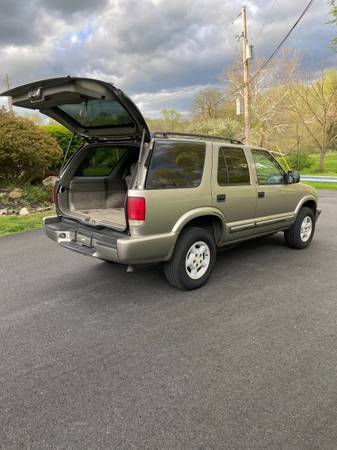 Chevy Blazer 4x4 - low mileage, 37 svc records, runs great, very for sale in Bethlehem, PA – photo 4