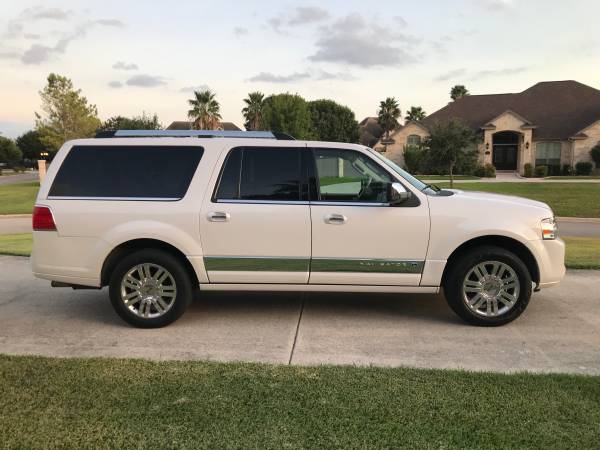 2013 Lincoln Navigator L - White for sale in New Braunfels, TX – photo 5