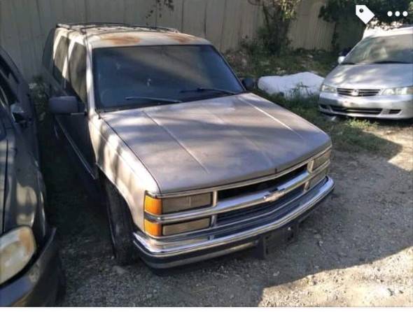 1999 Chevrolet Tahoe Z71 - cars & trucks - by owner - vehicle... for sale in Austin, TX – photo 5