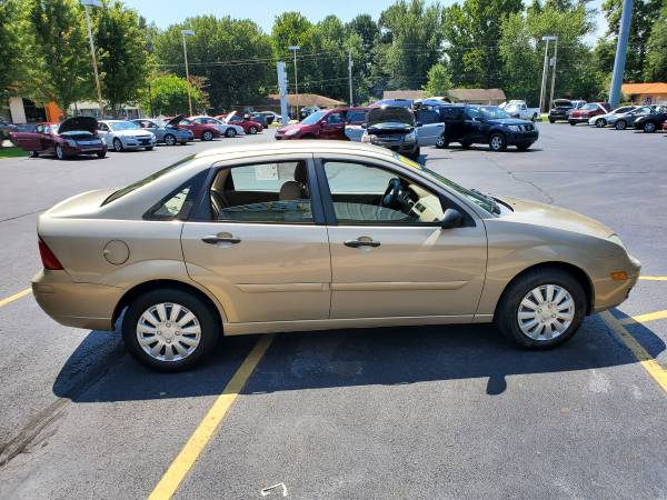 2007 Ford Focus $70 wk - cars & trucks - by dealer - vehicle... for sale in Bentonville, AR – photo 3