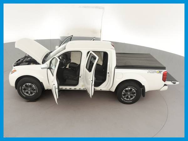 2016 Nissan Frontier Crew Cab PRO-4X Pickup 4D 5 ft pickup White for sale in Columbia, SC – photo 16