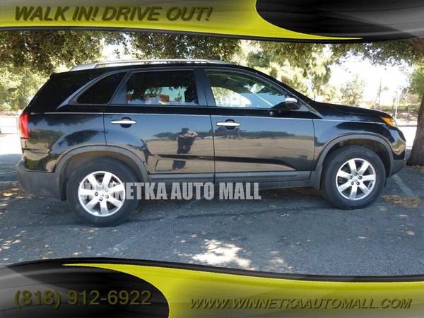 2013 KIA SORENTO I SEE YOU LOOKING AT ME! TAKE ME HOME TODAY! for sale in Winnetka, CA – photo 4