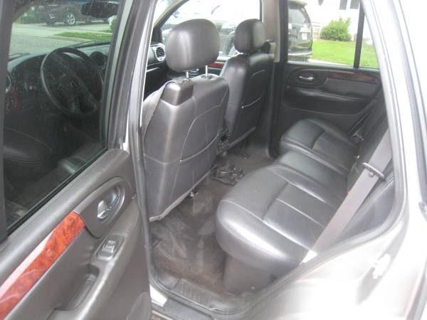 2009 GMC ENVOY SLT - 4X4 - 1 OWNER - - by dealer for sale in East Meadow, NY – photo 12
