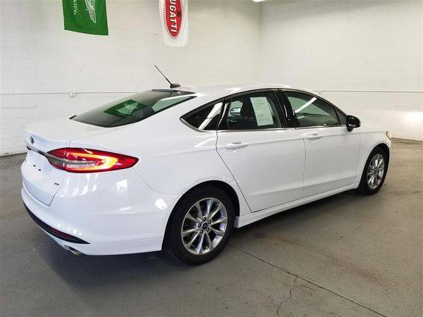 2017 Ford Fusion SE FWD -EASY FINANCING AVAILABLE for sale in Bridgeport, CT – photo 4