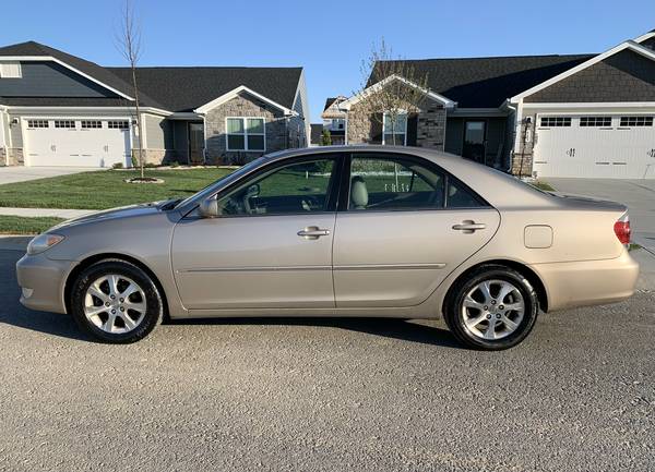 2005 Toyota Camry XLE - - by dealer - vehicle for sale in Whiteland, IN – photo 8