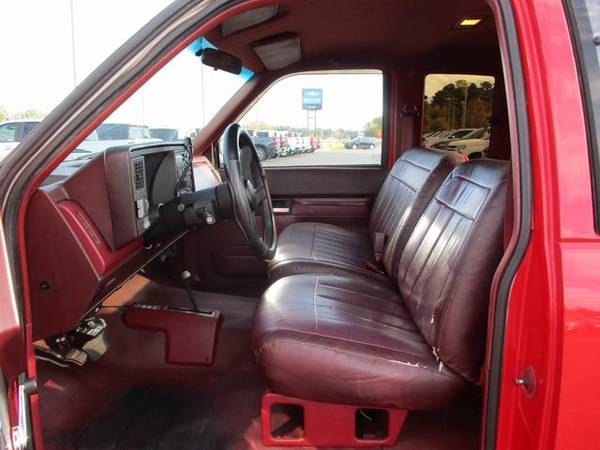 1990 Chevy Chevrolet C/K 2500 Silverado pickup Red - cars & trucks -... for sale in Goldsboro, NC – photo 12