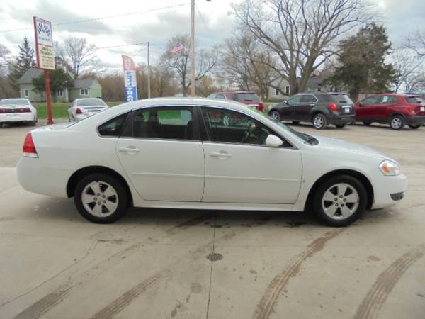 2011 Chevy Impala LT**2 Owner/New Tires/94K**{www.dafarmer.com} for sale in CENTER POINT, IA – photo 16