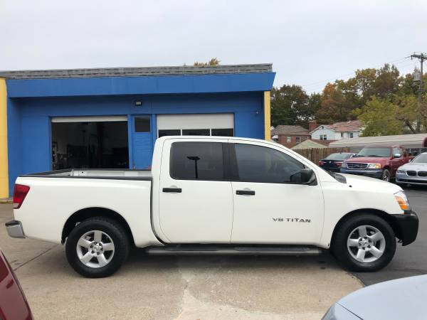 2006 Nissan Titan XE Crew Cab 2WD - 117,000 Miles - for sale in Toledo, OH – photo 7