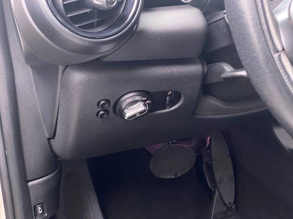 2015 MINI Hardtop 2 Door Cooper Hatchback 2D hatchback White -... for sale in Bakersfield, CA – photo 24