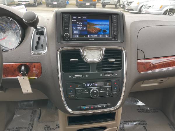 2013 Chrysler Town and Country/91k Miles/2000 DOWN! for sale in Grand Forks, ND – photo 20