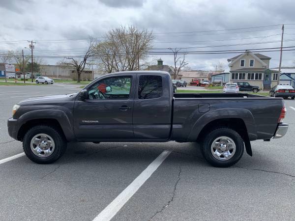 2010 TOYOTA TACOMA ONE OWNER - - by dealer - vehicle for sale in Orange, MA – photo 6