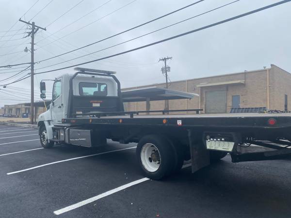 2018 Hino 258 Rollback (Flatbed Tow Truck) - - by for sale in Dallas, TX – photo 5