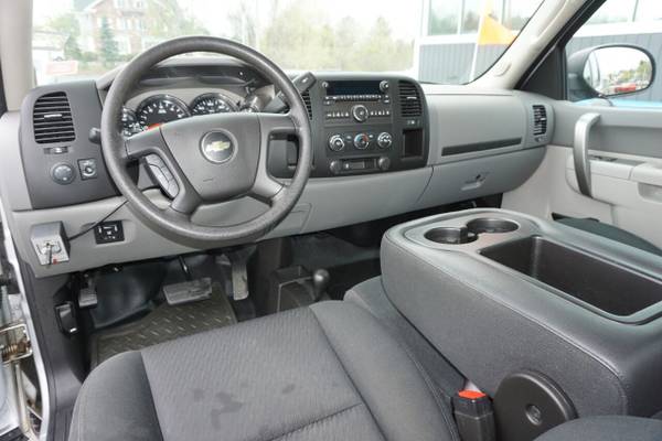 2013 Chevrolet Chevy Silverado 2500HD Work Truck 4x4 4dr Extended for sale in Plaistow, ME – photo 15