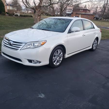 2011 Toyota avalon - cars & trucks - by owner - vehicle automotive... for sale in Chicago, IL – photo 7