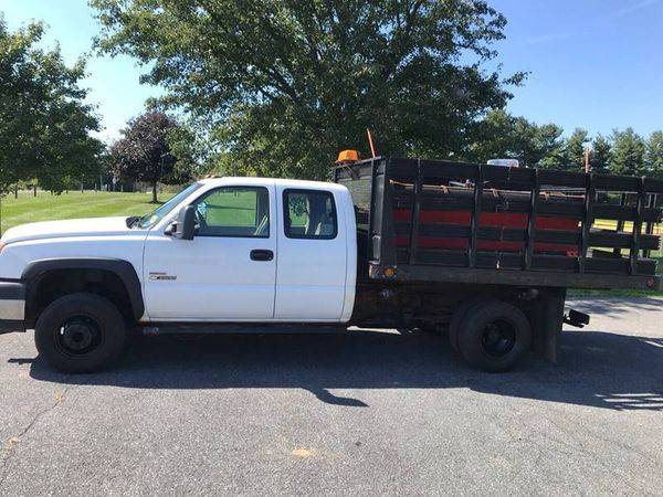 2006 Chevrolet Chevy Silverado 3500 4X2 4dr Extended Cab Huge Diesel... for sale in Woodsboro, MD – photo 3