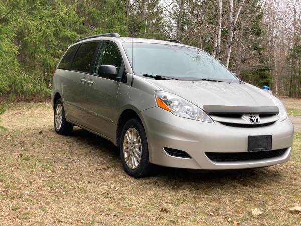 2010 Toyota Sienna for sale in Topinabee, MI – photo 3