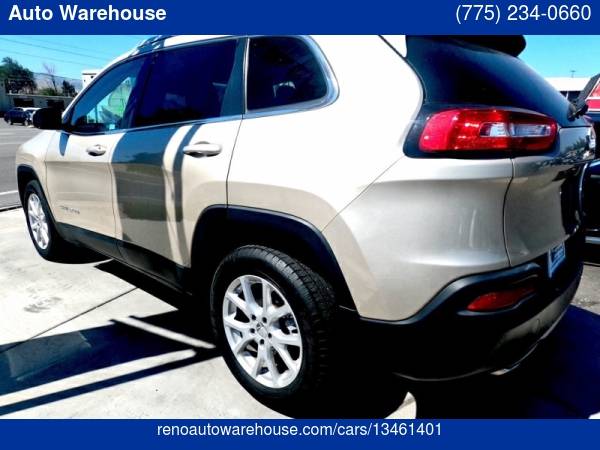 2014 Jeep Cherokee FWD 4dr Latitude - cars & trucks - by dealer -... for sale in Reno, NV – photo 5