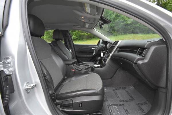 2016 Chevrolet Malibu Limited 4dr Sedan LT Sil for sale in Gardendale, AL – photo 8