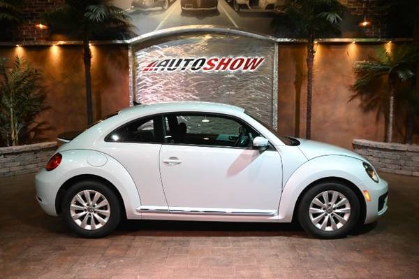 2017 Volkswagen Beetle 1.8T *B.Tooth, Htd Seats! Warranty!* Stock#... for sale in Winnipeg, CA – photo 2