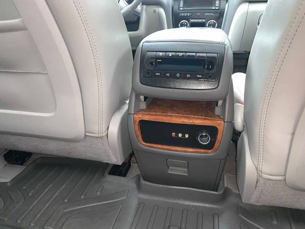 2008 Buick Enclave CXL AWD ( 6 MONTHS WARRANTY ) for sale in North Chelmsford, MA – photo 20