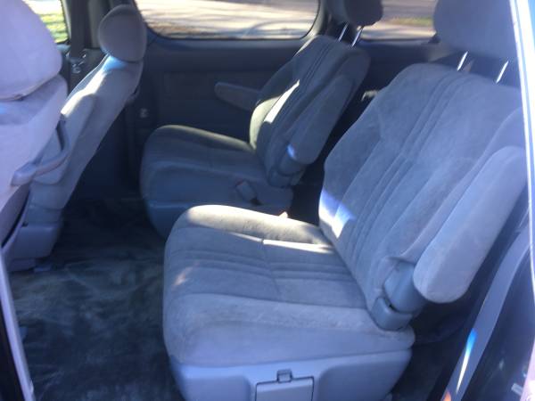TOYOTA SIENNA LOW MILES - cars & trucks - by owner - vehicle... for sale in Crystal Lake, IL – photo 7
