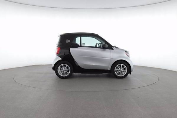 2018 smart fortwo electric drive passion coupe Silver - cars & for sale in South San Francisco, CA – photo 4