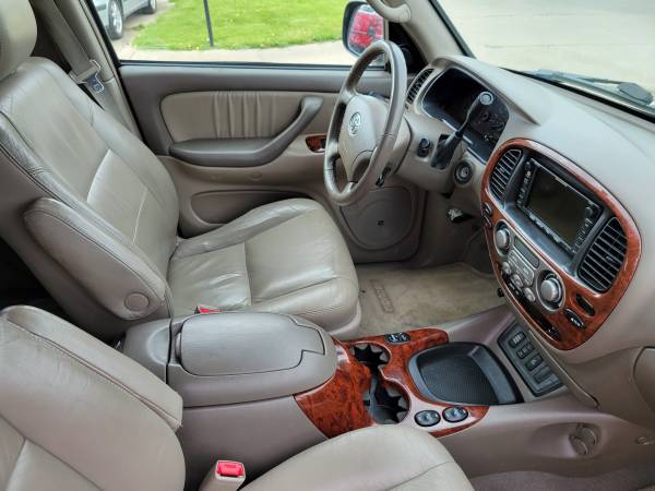 2005 Toyota Sequoia Limited - - by dealer - vehicle for sale in Lincoln, NE – photo 5