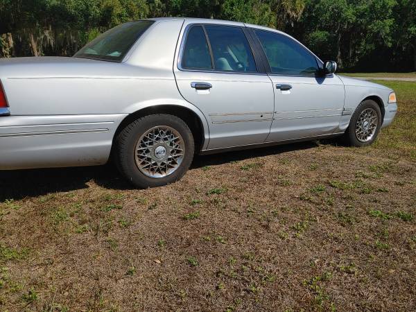 FORD CROWN VICTORIA LX 2000 158K MILES RUNS DRIVES EXC - cars & for sale in Sarasota, FL – photo 3