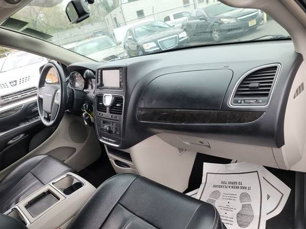 2016 Chrysler Town & Country Touring Minivan 4D - - by for sale in Gloucester City, NJ – photo 20